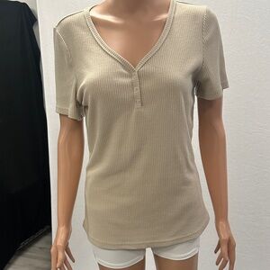 Ribbed V-Neck Short Sleeve Tee in Beige